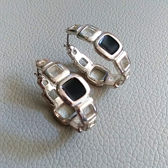 NWOT Silver Hoop Earrings With Black Enamel. - Picture 8 of 17
